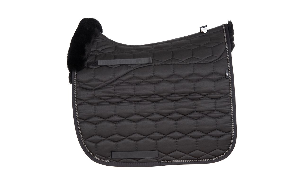E.A. Mattes Lammfell Schabracke Dressur Gr. L – weiß/perle